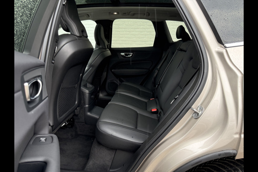 Volvo XC60 2.0 T8 Plug-in hybrid AWD Plus Bright | Pano | Pilot Assist | Blis