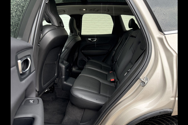 Volvo XC60 2.0 T8 Plug-in hybrid AWD Plus Bright | Pano | Pilot Assist | Blis
