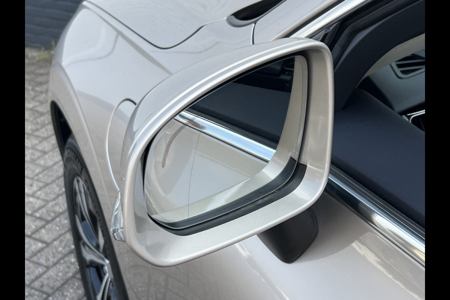 Volvo XC60 2.0 T8 Plug-in hybrid AWD Plus Bright | Pano | Pilot Assist | Blis