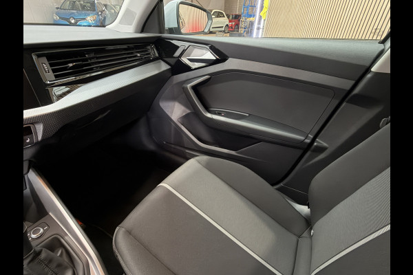 Audi A1 Sportback 30 TFSI Advanced edition | Carplay Navi | Led | Digitaal Inst | Stoelverwarming | Clima | Keurig nette Audi A1