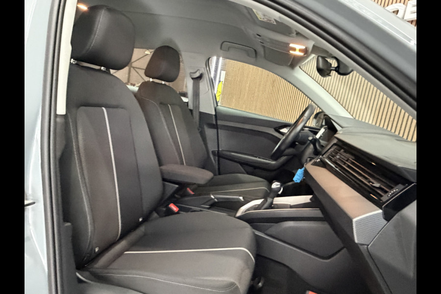 Audi A1 Sportback 30 TFSI Advanced edition | Carplay Navi | Led | Digitaal Inst | Stoelverwarming | Clima | Keurig nette Audi A1