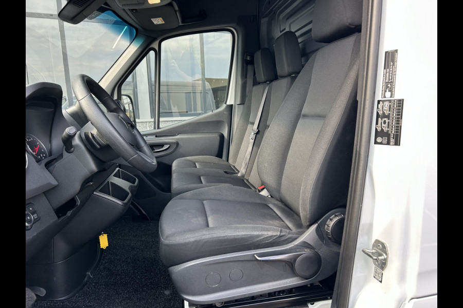 Mercedes-Benz Sprinter 317 CDI L3 H2 Pro LED / MBUX / Navigatie / Camera / Cruise control / Airco / 270 Graden achterdeuren