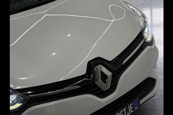 Renault Clio Estate 0.9 TCe Bose | Navi | 17" | Cruise control | Stoelverwarming | Camera | Perfect onderhouden!