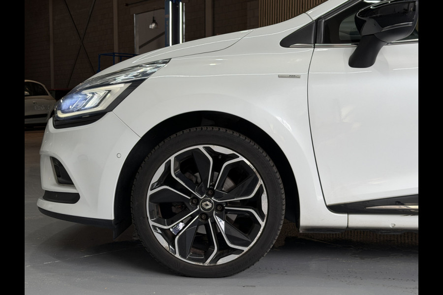 Renault Clio Estate 0.9 TCe Bose | Navi | 17" | Cruise control | Stoelverwarming | Camera | Perfect onderhouden!