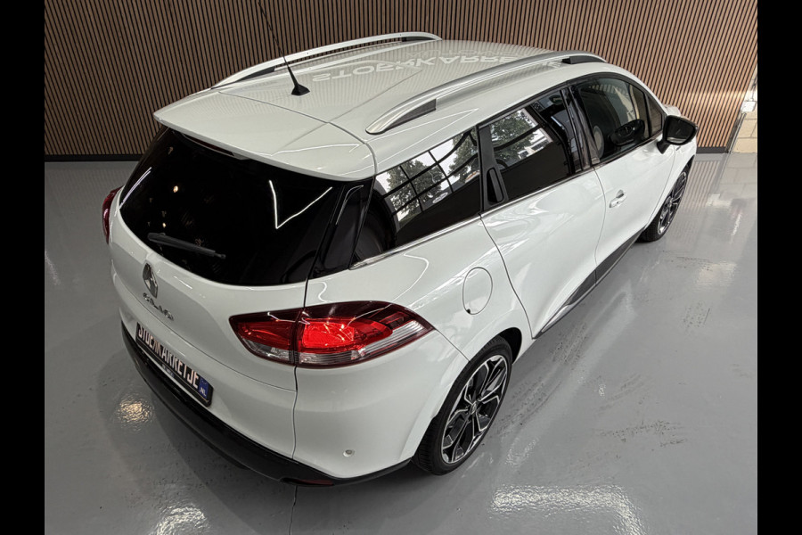 Renault Clio Estate 0.9 TCe Bose | Navi | 17" | Cruise control | Stoelverwarming | Camera | Perfect onderhouden!