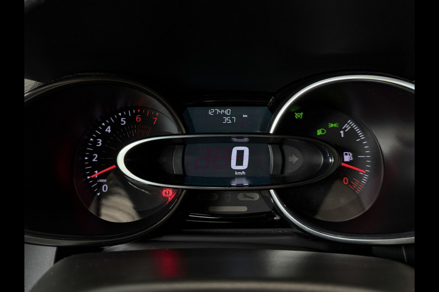Renault Clio Estate 0.9 TCe Bose | Navi | 17" | Cruise control | Stoelverwarming | Camera | Perfect onderhouden!