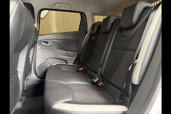 Renault Clio Estate 0.9 TCe Bose | Navi | 17" | Cruise control | Stoelverwarming | Camera | Perfect onderhouden!