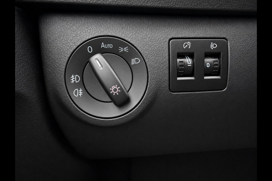 Volkswagen Caddy 2.0 TDI L2H1 BMT Maxi Highline Airco Cruise Control Parkeerhulp achter Bluetooth