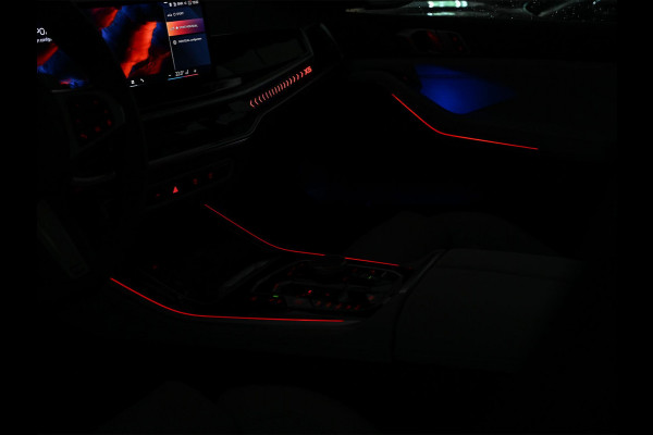 BMW X5 xDrive50e M-Sport Pro | Panoramadak | Harman/Kardon | 360 Camera | Active Cruise | HUD | Ambiance Verlichting | Stoelverwarming V+A | Memory Seats | Stuurverwarming | Trekhaak |
