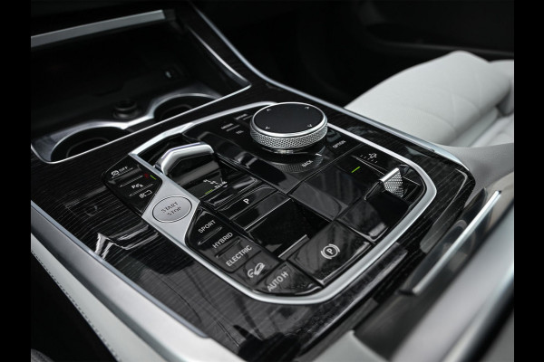 BMW X5 xDrive50e M-Sport Pro | Panoramadak | Harman/Kardon | 360 Camera | Active Cruise | HUD | Ambiance Verlichting | Stoelverwarming V+A | Memory Seats | Stuurverwarming | Trekhaak |