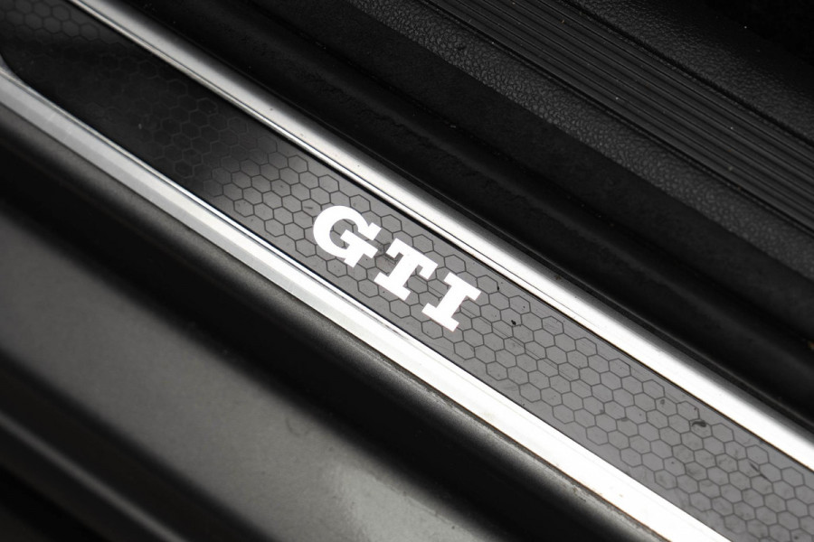 Volkswagen Polo 2.0 TSI GTI | Virtual | Camera | Panorama | Led
