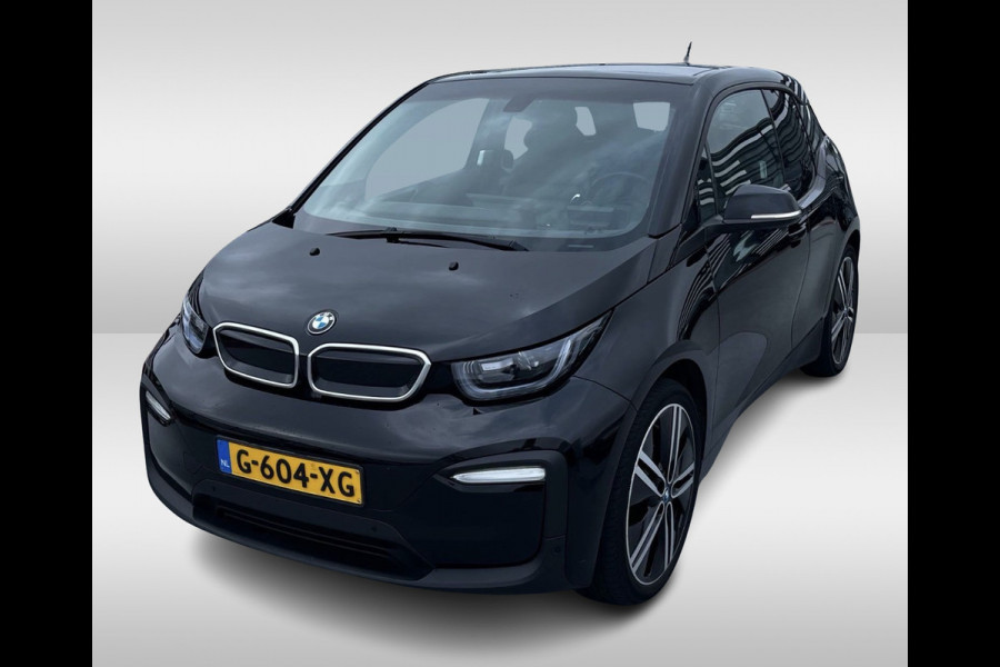 BMW i3 Executive Edition 120Ah 42 kWh / Panoramadak / Camera / Leder / Navigatie / 20'' / Warmtepomp / DAB / Stoelverwarming / Cruise Control