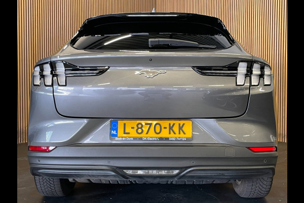 Ford Mustang Mach-E RWD 75 kWh|96% SOH|440 KM WLTP|VOLLEDER|STOEL+STUURVERWARMING|ACC|APPLE CARPLAY|CAMERA|NAP|NL-AUTO|INCL.BTW|