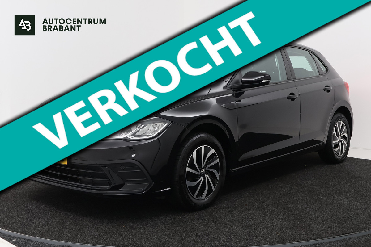 Volkswagen Polo 1.0 TSI Life Business (STOELVERWARMING, CAMERA, CRUISE ADAPTIEF, NAVIGATIE, PARKEERSENSOREN)