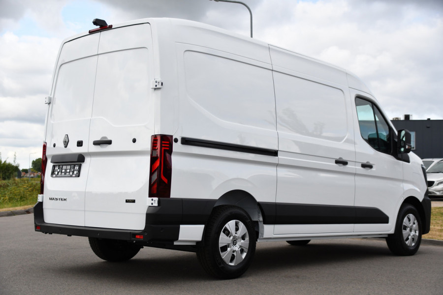 Renault Master E-Tech T35 L2H2 Extra long range 87 kWh Camera, Cruise, Carplay, LED, Clima, Stoelverwarming, Laadruimte Betimmering, 143pk, Virtual, Sensoren, Uniek!