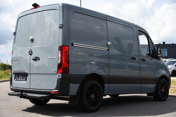 Mercedes-Benz Sprinter 315 1.9 CDI L1H1 PB Edition Adaptieve Cruise, Camera, Carplay, NAVI, LED, 10,5'' Mbux, LED, Automaat, Trekhaak, Stoelverwarming, Standkachel, Leder, Uniek!
