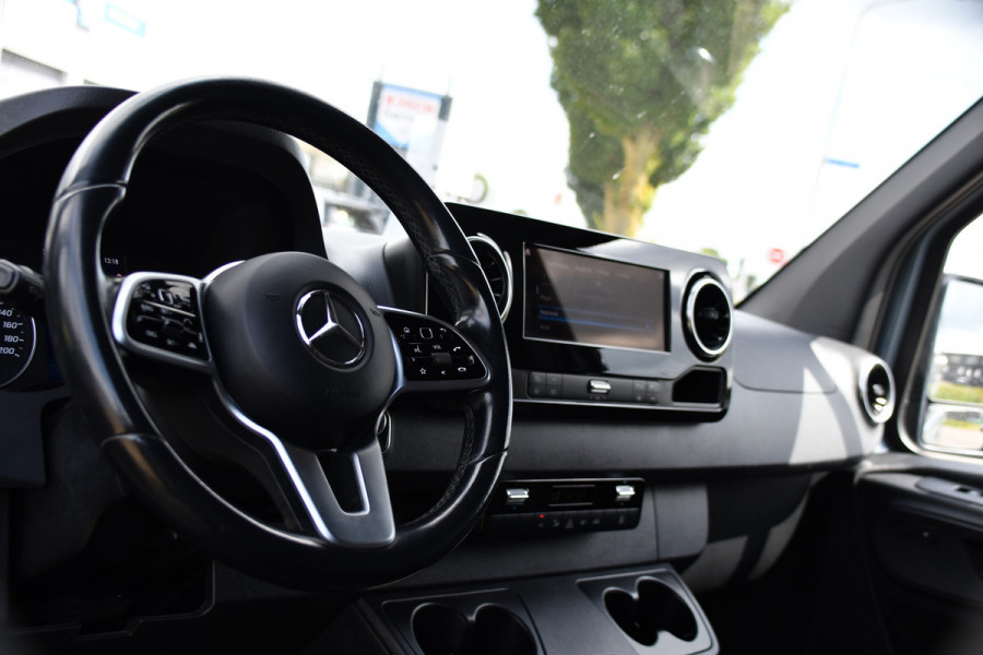 Mercedes-Benz Sprinter 315 1.9 CDI L1H1 PB Edition Adaptieve Cruise, Camera, Carplay, NAVI, LED, 10,5'' Mbux, LED, Automaat, Trekhaak, Stoelverwarming, Standkachel, Leder, Uniek!