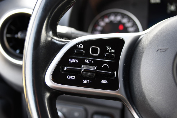 Mercedes-Benz Sprinter 315 1.9 CDI L1H1 PB Edition Adaptieve Cruise, Camera, Carplay, NAVI, LED, 10,5'' Mbux, LED, Automaat, Trekhaak, Stoelverwarming, Standkachel, Leder, Uniek!