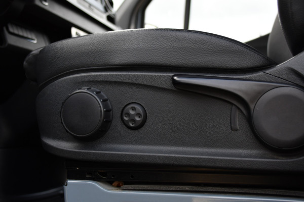 Mercedes-Benz Sprinter 315 1.9 CDI L1H1 PB Edition Adaptieve Cruise, Camera, Carplay, NAVI, LED, 10,5'' Mbux, LED, Automaat, Trekhaak, Stoelverwarming, Standkachel, Leder, Uniek!