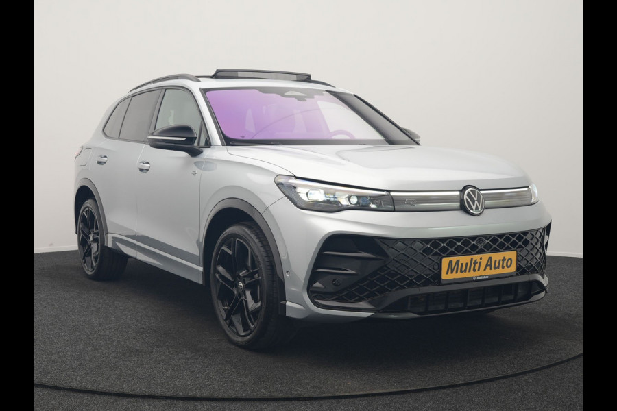 Volkswagen Tiguan 1.5 eHybrid R-Line Edition PHEV 272pk | Trekhaak Af Fabriek | Panodak | Head Up | Adaptive Cruise | Lederen Sportstoelen Massage & Ventilatie & Memory | 360 Camera | IQ Light | Harman / Kardon | Stuur Verwarmd | Keyless | Blis |  Plug In Hybrid |