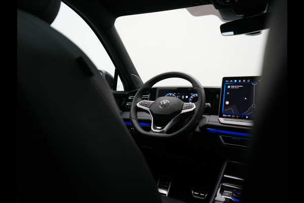 Volkswagen Tiguan 1.5 eHybrid R-Line Edition PHEV 272pk | Trekhaak Af Fabriek | Panodak | Head Up | Adaptive Cruise | Lederen Sportstoelen Massage & Ventilatie & Memory | 360 Camera | IQ Light | Harman / Kardon | Stuur Verwarmd | Keyless | Blis |  Plug In Hybrid |