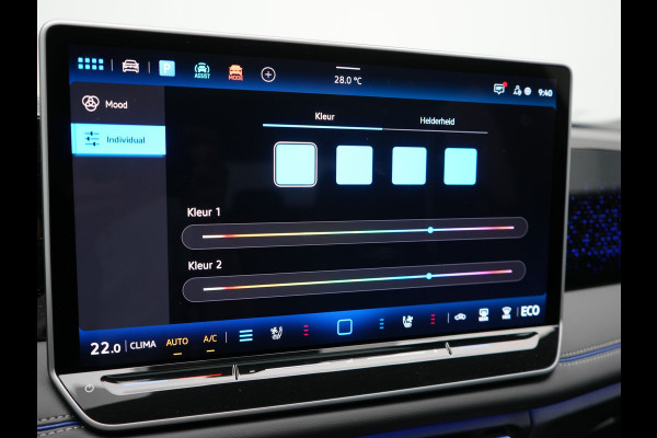 Volkswagen Tiguan 1.5 eHybrid R-Line Edition PHEV 272pk | Trekhaak Af Fabriek | Panodak | Head Up | Adaptive Cruise | Lederen Sportstoelen Massage & Ventilatie & Memory | 360 Camera | IQ Light | Harman / Kardon | Stuur Verwarmd | Keyless | Blis |  Plug In Hybrid |