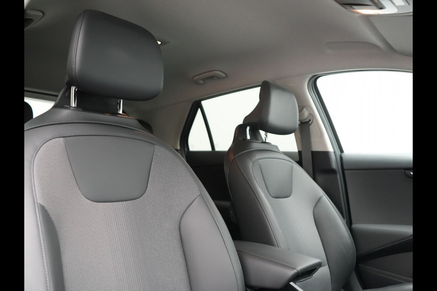 Kia Niro 1.6 GDi DynamicLine PHEV 182pk Dealer O.H | Adaptive Cruise | Camera | Lederen Sportstoelen & Stuurverwarming | Keyless | Apple Carplay | Pilot Assist | BLIS | Virtual | Navigatie | DAB | 16"L.M | Plug In Hybrid |