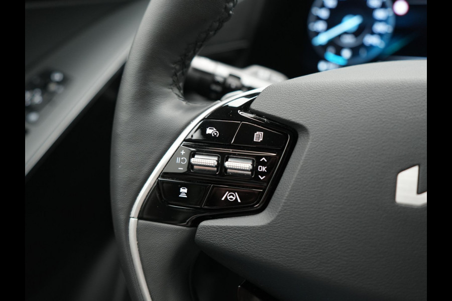 Kia Niro 1.6 GDi DynamicLine PHEV 182pk Dealer O.H | Adaptive Cruise | Camera | Lederen Sportstoelen & Stuurverwarming | Keyless | Apple Carplay | Pilot Assist | BLIS | Virtual | Navigatie | DAB | 16"L.M | Plug In Hybrid |