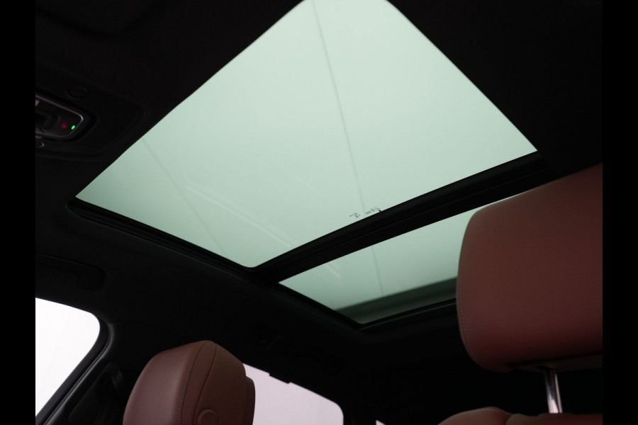 Audi Q8 e-tron 50 quattro S Line 95 kWh 340pk Dealer O.H | Luchtvering | Trekhaak Afn. | Adaptive Cruise | Bang & Olufsen | Head Up | 360 Camera | Lederen Sportstoelen & Stuur Verwarmd | Keyless | Apple Carplay | BLIS | Virtual | Navigatie | DAB | 21"L.M |