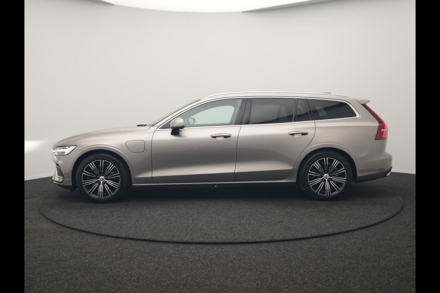 Volvo V60 T6 Recharge AWD Inscription PHEV 340pk Dealer O.H | Trekhaak Af Fabriek | Adaptive Cruise | 360 Camera | Head Up | Lederen Sportstoelen Memory & Verkoeling | Keyless | Apple Carplay | Stoel & Stuurverwarming | Virtual | Navigatie | DAB | 18"L.M | Plug In Hybrid |