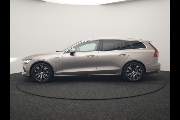 Volvo V60 T6 Recharge AWD Inscription PHEV 340pk Dealer O.H | Trekhaak Af Fabriek | Adaptive Cruise | 360 Camera | Head Up | Lederen Sportstoelen Memory & Verkoeling | Keyless | Apple Carplay | Stoel & Stuurverwarming | Virtual | Navigatie | DAB | 18"L.M | Plug In Hybrid |