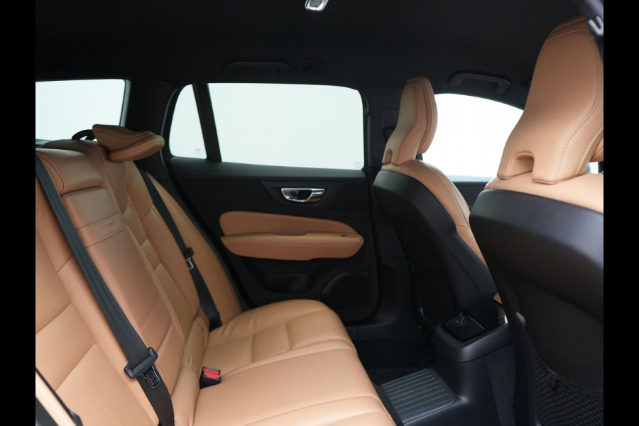 Volvo V60 T6 Recharge AWD Inscription PHEV 340pk Dealer O.H | Trekhaak Af Fabriek | Adaptive Cruise | 360 Camera | Head Up | Lederen Sportstoelen Memory & Verkoeling | Keyless | Apple Carplay | Stoel & Stuurverwarming | Virtual | Navigatie | DAB | 18"L.M | Plug In Hybrid |