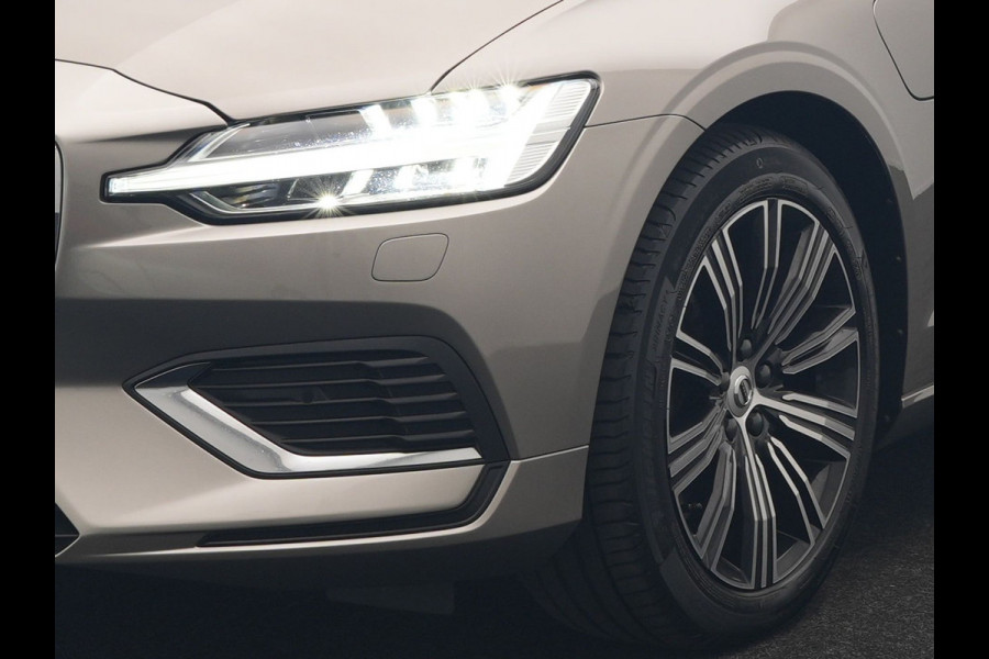 Volvo V60 T6 Recharge AWD Inscription PHEV 340pk Dealer O.H | Trekhaak Af Fabriek | Adaptive Cruise | 360 Camera | Head Up | Lederen Sportstoelen Memory & Verkoeling | Keyless | Apple Carplay | Stoel & Stuurverwarming | Virtual | Navigatie | DAB | 18"L.M | Plug In Hybrid |