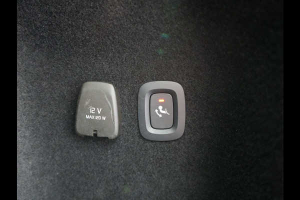Volvo V60 T6 Recharge AWD Inscription PHEV 340pk Dealer O.H | Trekhaak Af Fabriek | Adaptive Cruise | 360 Camera | Head Up | Lederen Sportstoelen Memory & Verkoeling | Keyless | Apple Carplay | Stoel & Stuurverwarming | Virtual | Navigatie | DAB | 18"L.M | Plug In Hybrid |