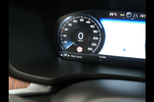 Volvo V60 T6 Recharge AWD Inscription PHEV 340pk Dealer O.H | Trekhaak Af Fabriek | Adaptive Cruise | 360 Camera | Head Up | Lederen Sportstoelen Memory & Verkoeling | Keyless | Apple Carplay | Stoel & Stuurverwarming | Virtual | Navigatie | DAB | 18"L.M | Plug In Hybrid |