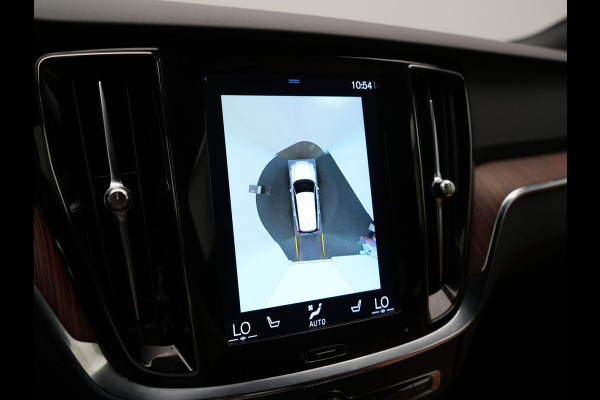 Volvo V60 T6 Recharge AWD Inscription PHEV 340pk Dealer O.H | Trekhaak Af Fabriek | Adaptive Cruise | 360 Camera | Head Up | Lederen Sportstoelen Memory & Verkoeling | Keyless | Apple Carplay | Stoel & Stuurverwarming | Virtual | Navigatie | DAB | 18"L.M | Plug In Hybrid |