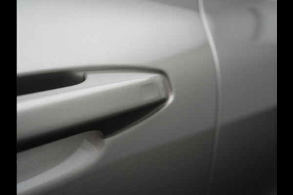 Volvo V60 T6 Recharge AWD Inscription PHEV 340pk Dealer O.H | Trekhaak Af Fabriek | Adaptive Cruise | 360 Camera | Head Up | Lederen Sportstoelen Memory & Verkoeling | Keyless | Apple Carplay | Stoel & Stuurverwarming | Virtual | Navigatie | DAB | 18"L.M | Plug In Hybrid |