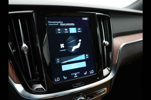 Volvo V60 T6 Recharge AWD Inscription PHEV 340pk Dealer O.H | Trekhaak Af Fabriek | Adaptive Cruise | 360 Camera | Head Up | Lederen Sportstoelen Memory & Verkoeling | Keyless | Apple Carplay | Stoel & Stuurverwarming | Virtual | Navigatie | DAB | 18"L.M | Plug In Hybrid |
