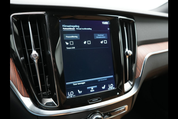 Volvo V60 T6 Recharge AWD Inscription PHEV 340pk Dealer O.H | Trekhaak Af Fabriek | Adaptive Cruise | 360 Camera | Head Up | Lederen Sportstoelen Memory & Verkoeling | Keyless | Apple Carplay | Stoel & Stuurverwarming | Virtual | Navigatie | DAB | 18"L.M | Plug In Hybrid |