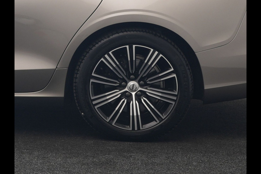 Volvo V60 T6 Recharge AWD Inscription PHEV 340pk Dealer O.H | Trekhaak Af Fabriek | Adaptive Cruise | 360 Camera | Head Up | Lederen Sportstoelen Memory & Verkoeling | Keyless | Apple Carplay | Stoel & Stuurverwarming | Virtual | Navigatie | DAB | 18"L.M | Plug In Hybrid |