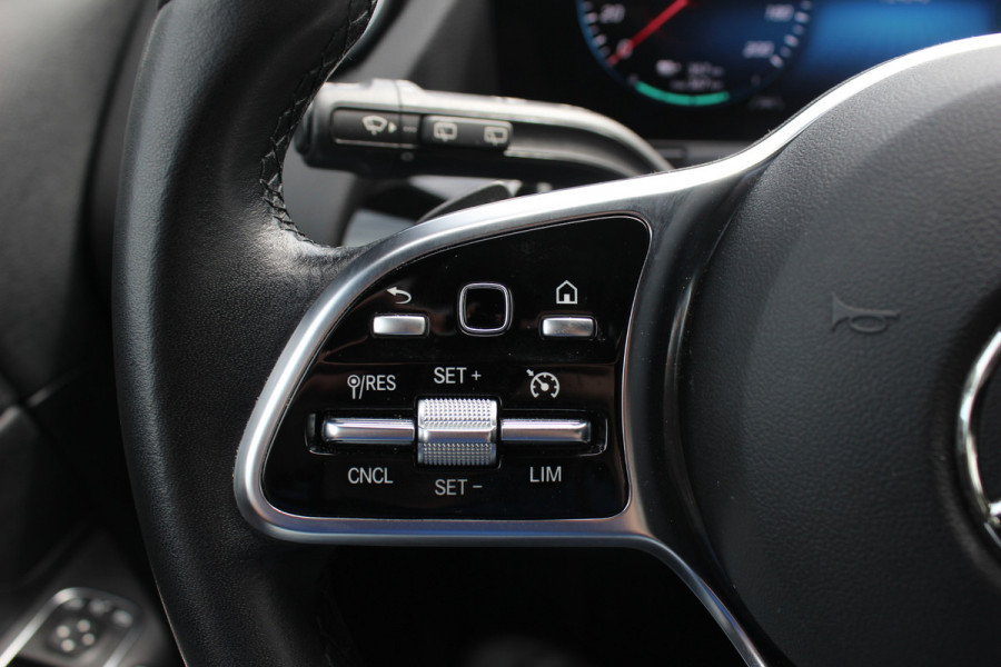Mercedes-Benz EQA 250+ Luxury Line 71 kWh / SoH 93,4% / Camera / Leder / CarPlay / Keyless / 18'' / Stoelverwarming / DAB / Cruise Control