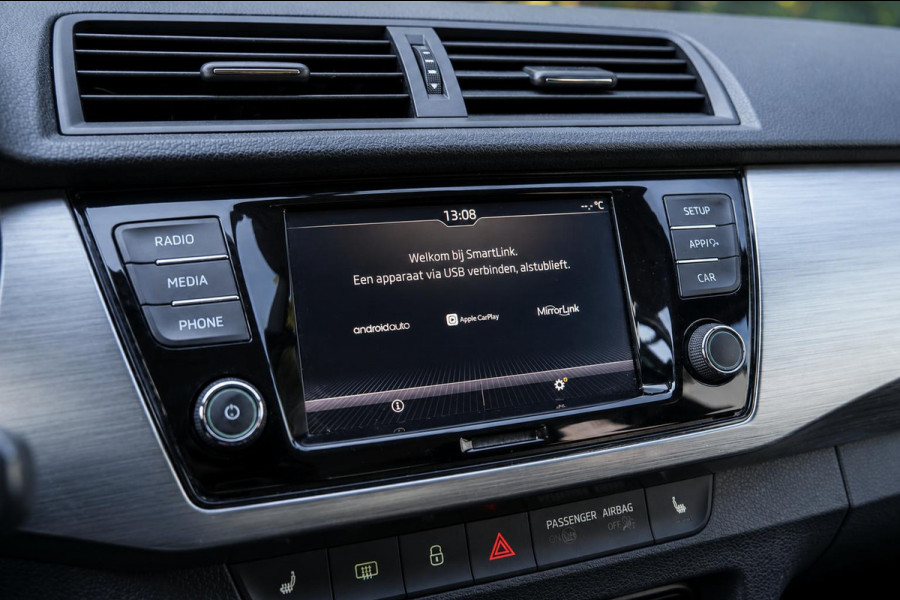 Škoda Fabia 1.0 TSI Ambition | Automaat | Camera | Carplay | Stoelverwarming | Climate
