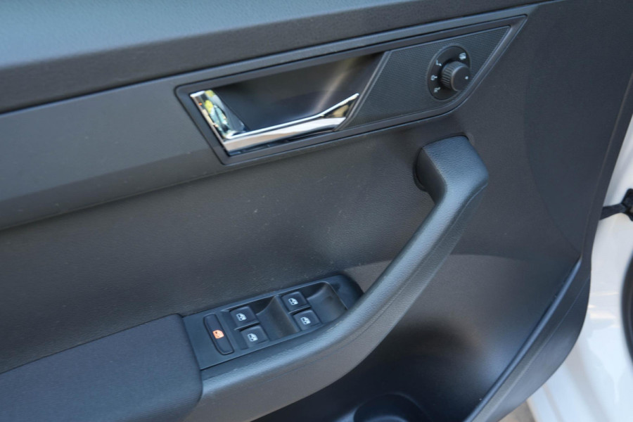 Škoda Fabia 1.0 TSI Ambition | Automaat | Camera | Carplay | Stoelverwarming | Climate