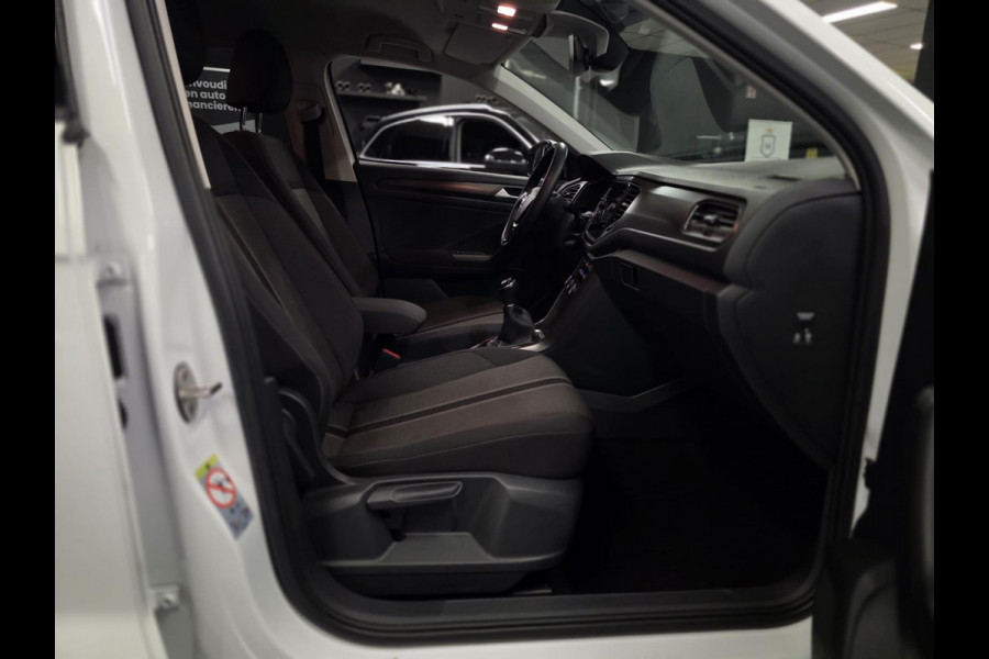 Volkswagen T-Roc 1.5 TSI Style |STUUR/STOELVERW.|ACC|CAMERA