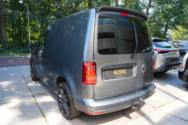 Volkswagen Caddy 2.0 TDI L1H1 BMT Highline Automaat | Leder | Navigatie | Trekhaak