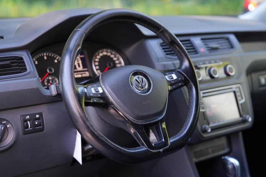 Volkswagen Caddy 2.0 TDI L1H1 BMT Highline Automaat | Leder | Navigatie | Trekhaak