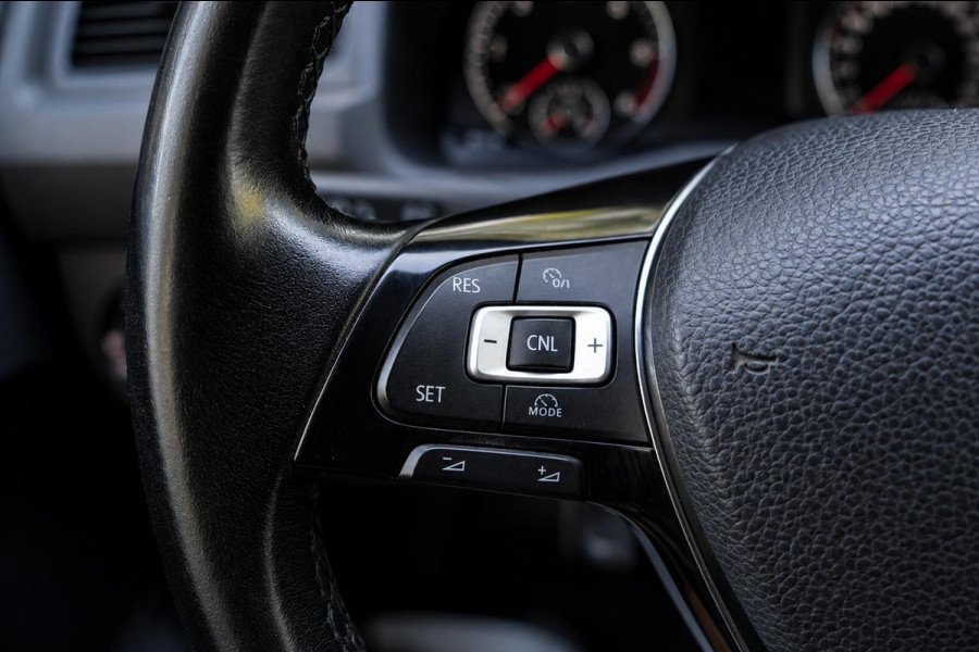 Volkswagen Caddy 2.0 TDI L1H1 BMT Highline Automaat | Leder | Navigatie | Trekhaak