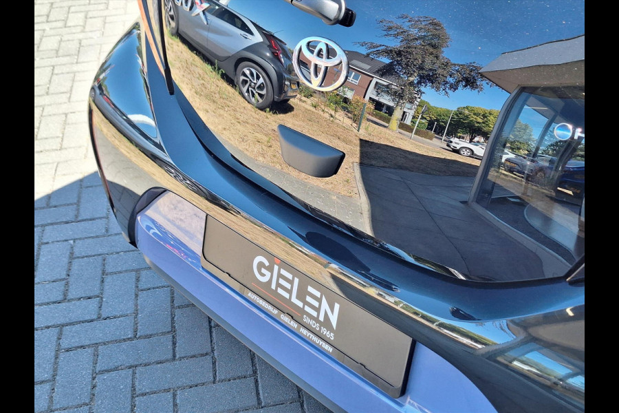 Toyota Aygo X 1.5 Hybrid Pulse Plus | Lavender, Bi-Tone, Stoelverwarming, Climate control, Startknop, LED, 17 inch