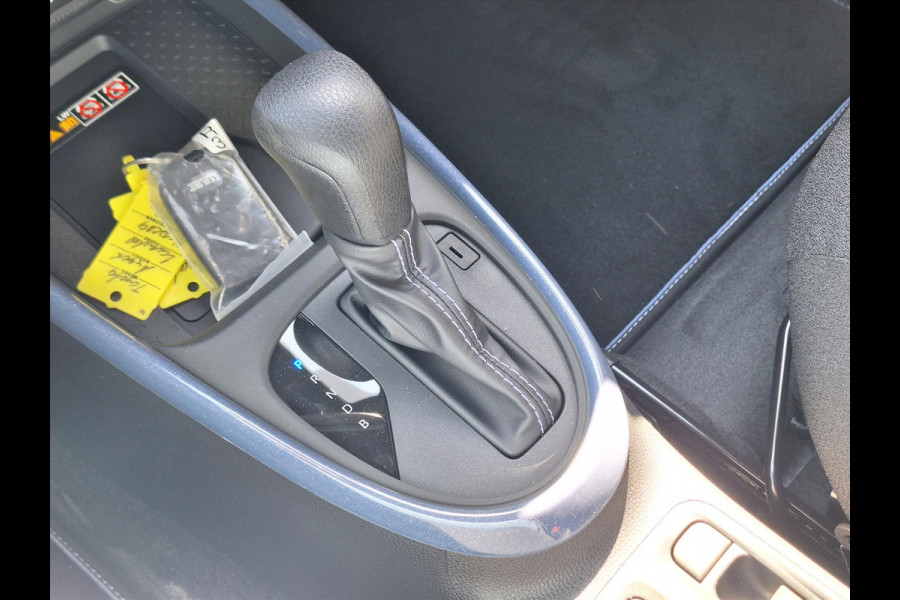 Toyota Aygo X 1.5 Hybrid Pulse Plus | Lavender, Bi-Tone, Stoelverwarming, Climate control, Startknop, LED, 17 inch