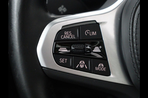 BMW iX3 Executive 80 kWh | SOH 93,8% | Panoramadak | Leder | Stoelverwarming | Adaptive cruise | Carplay | Sfeerverlichting | Camera | Park assist | Elektrische achterklep | PHEV